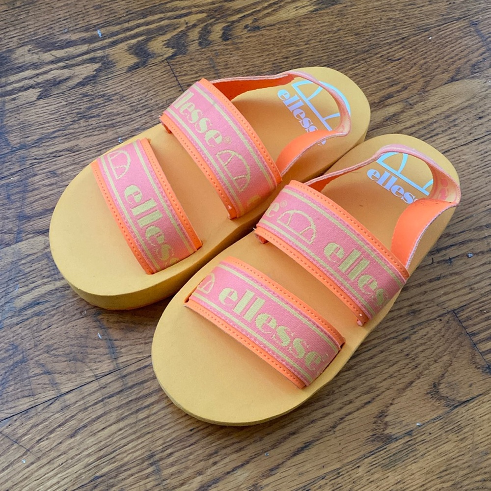ellesse platform flip flops neon orange